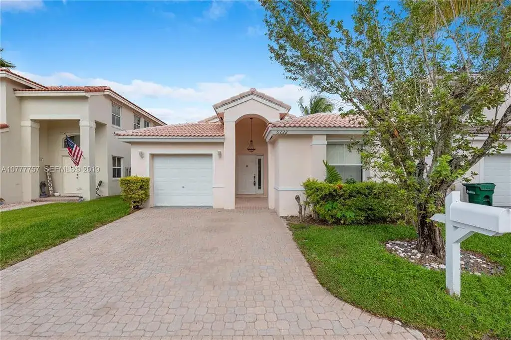 3 bedroom 2 bath Residential for sale at 6222 Flores Del Mar, Margate FL 33063