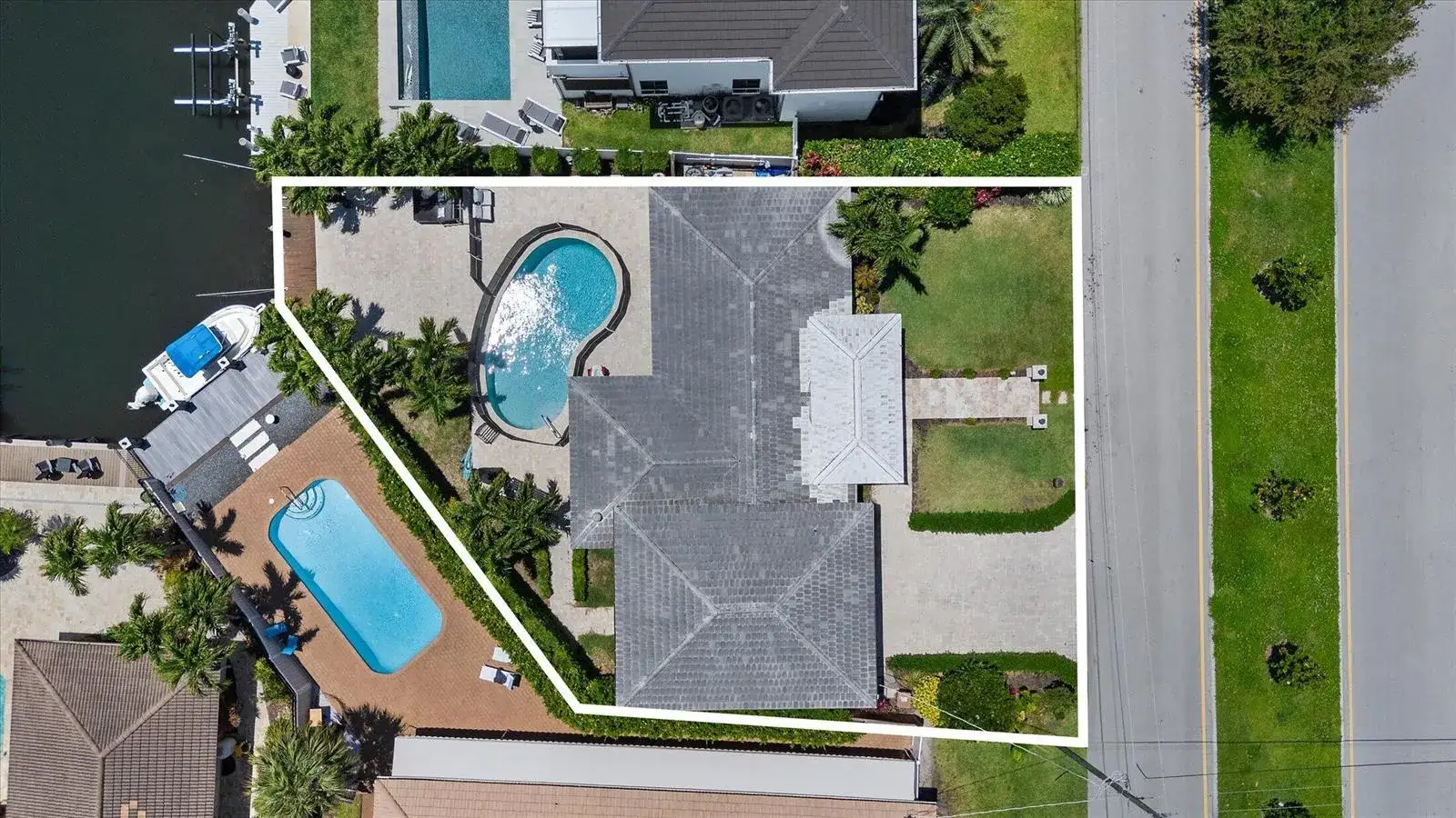 2948 NE 35th Court, Lighthouse Point FL 33064