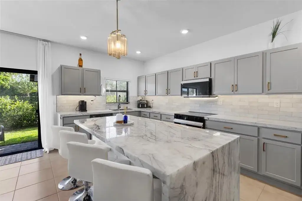 3 bedroom 2 bath Residential for sale at 884 NW 3rd Terrace, Pompano Beach FL 33060