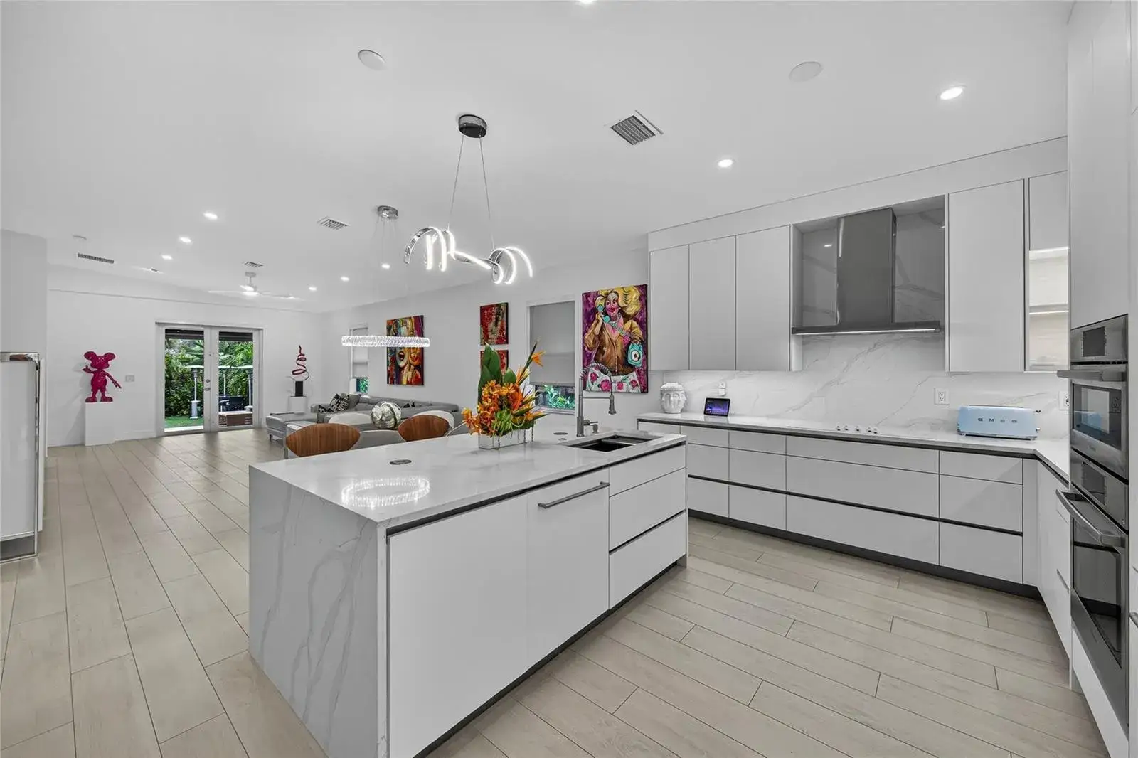 3 bedroom 2 bath Residential for sale at 21 NE 25th Street, Wilton Manors FL 33305