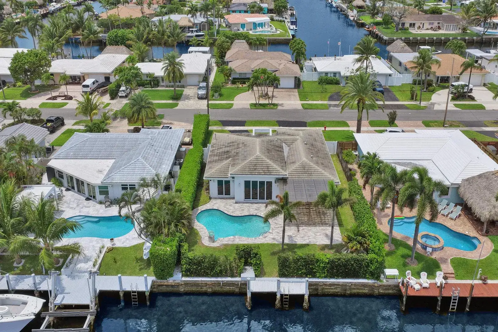 3 bedroom 2 bath Residential for sale at 320 SE 5th Avenue, Pompano Beach FL 33060