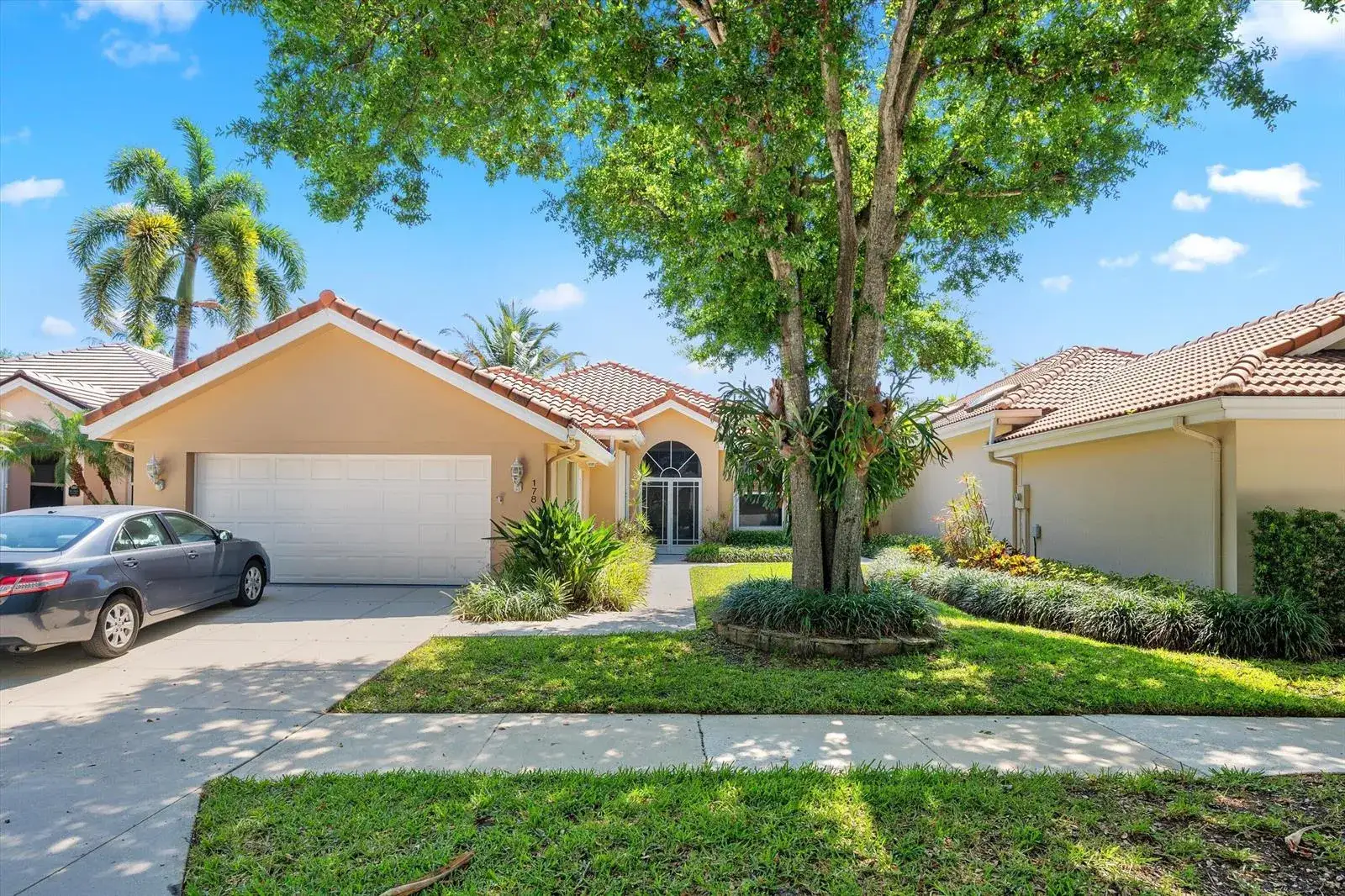 3 bedroom 2 bath Residential for sale at 178 Hampton Place, Jupiter FL 33458