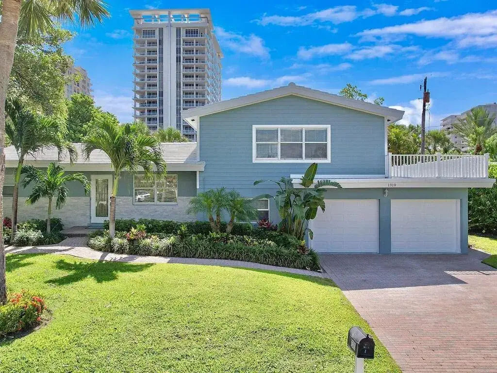3 bedroom 3 bath Residential Lease for rent at 1310 Manor Drive, Singer Island FL 33404