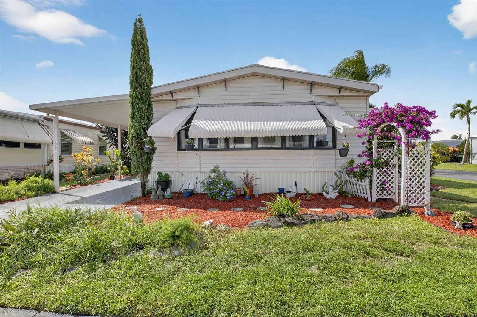 2 bedroom 2 bath Residential for sale at 50012 Hacha, Boynton Beach FL 33436