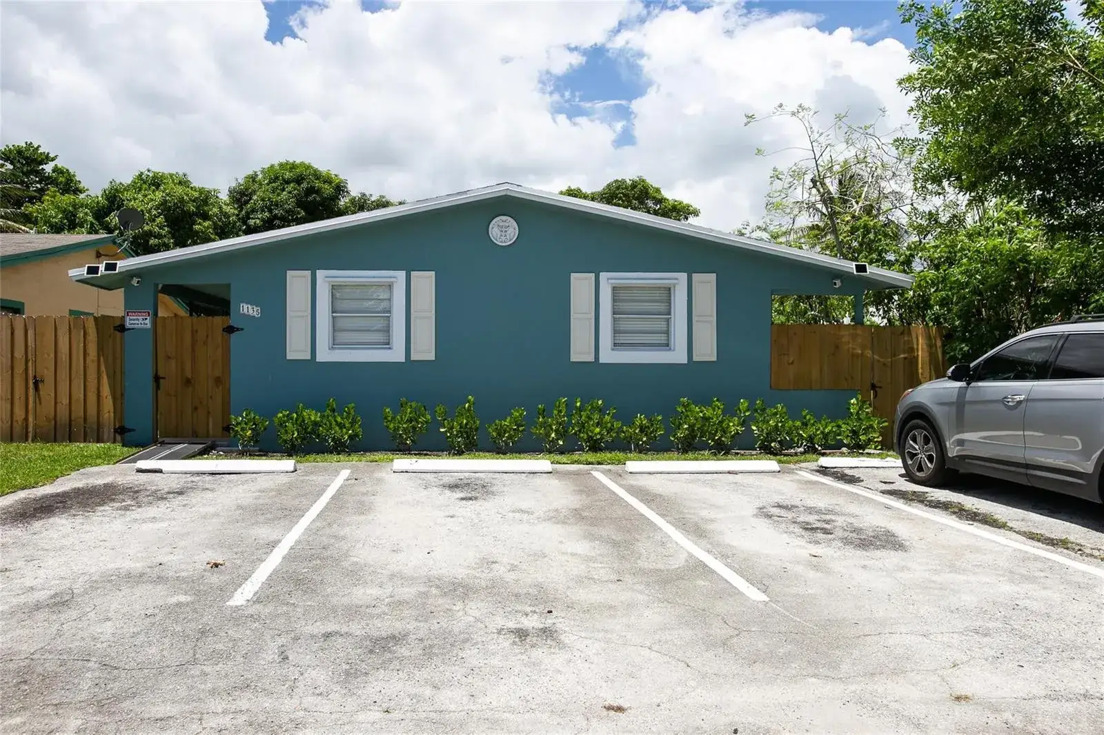 2 bedroom 1 bath Residential Lease for rent at 1135 NW 6th Avenue # B, Fort Lauderdale FL 33311