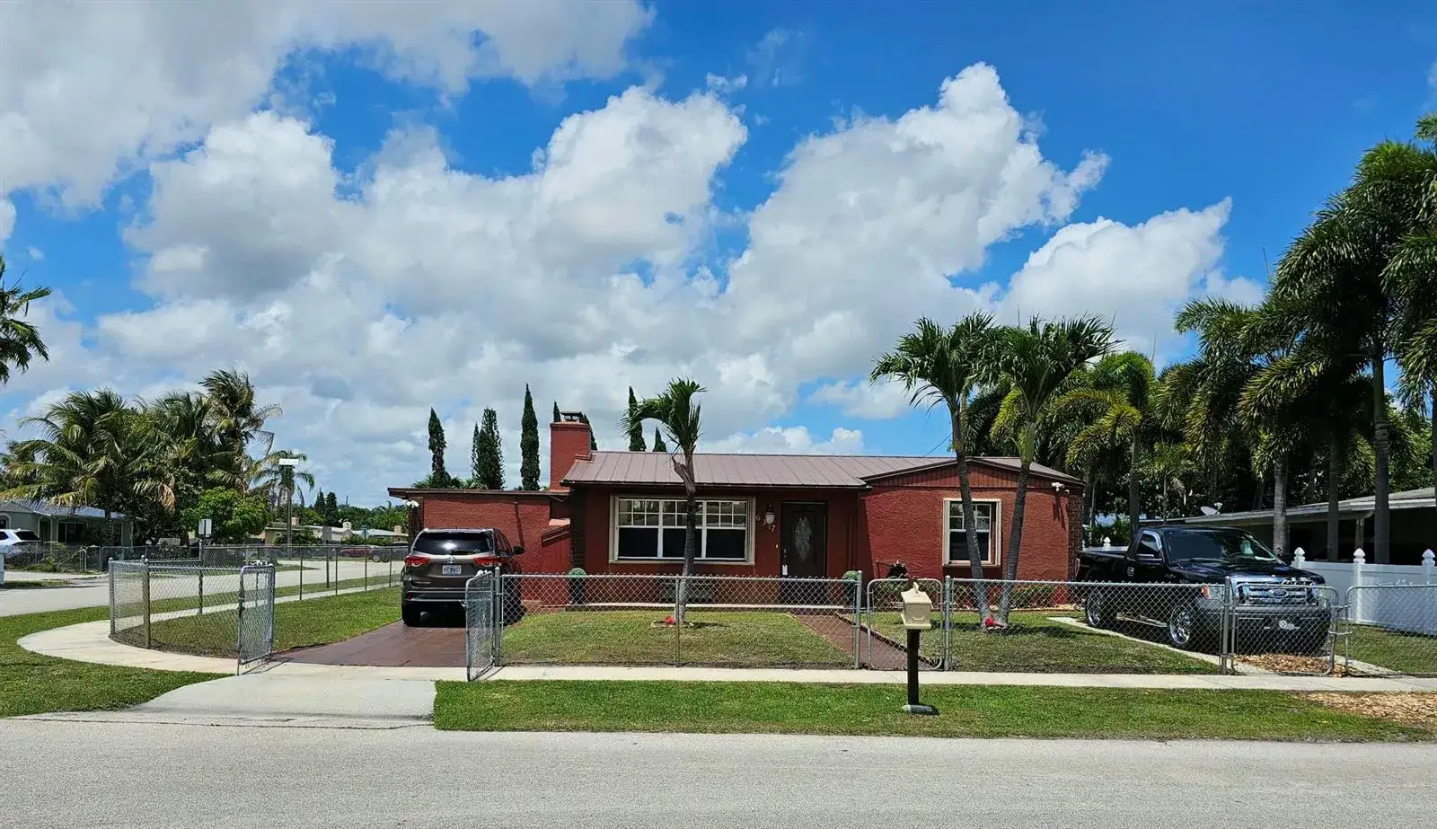4 bedroom 2 bath Residential for sale at 637 Dogwood Road, West Palm Beach FL 33409