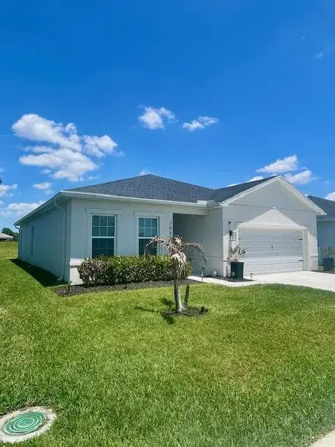 3 bedroom 2 bath Residential for sale at 10657 SW Vasari Way, Port St. Lucie FL 34987