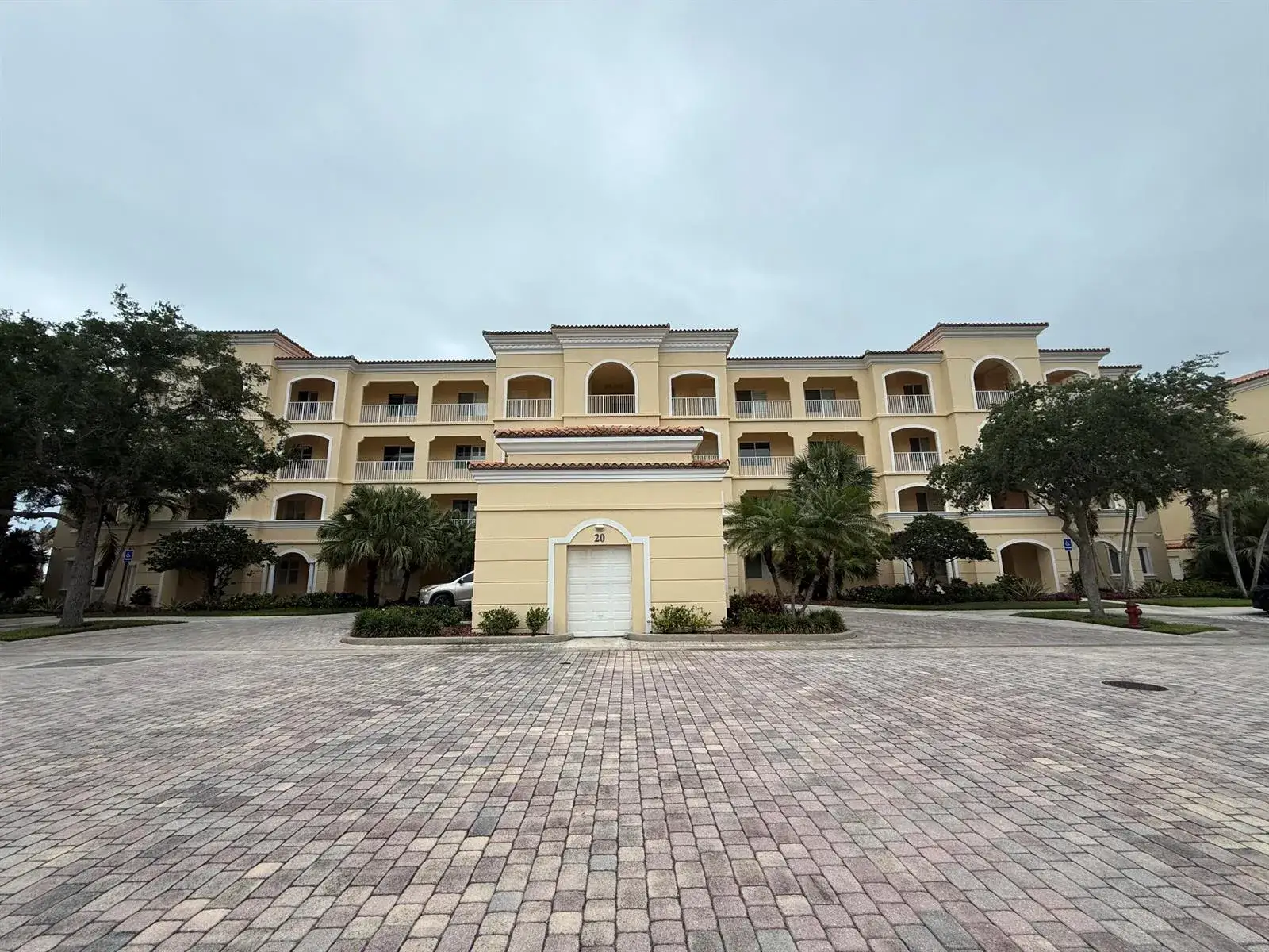 2 bedroom 2 bath Residential for sale at 20 Harbour Isle Drive W, Fort Pierce FL 34949
