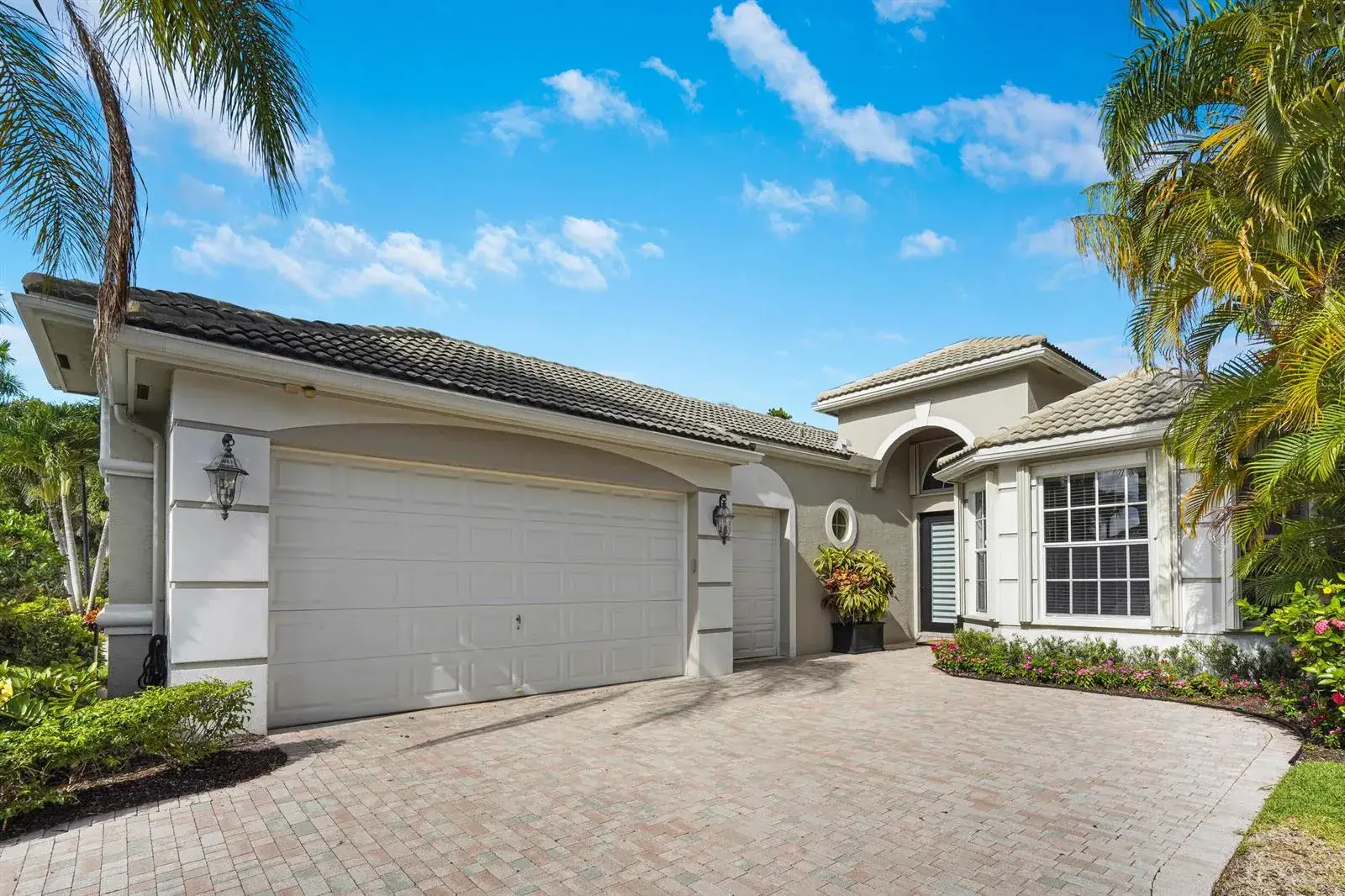 3 bedroom 3 bath Residential for sale at 10916 Northgreen Drive, Lake Worth FL 33449