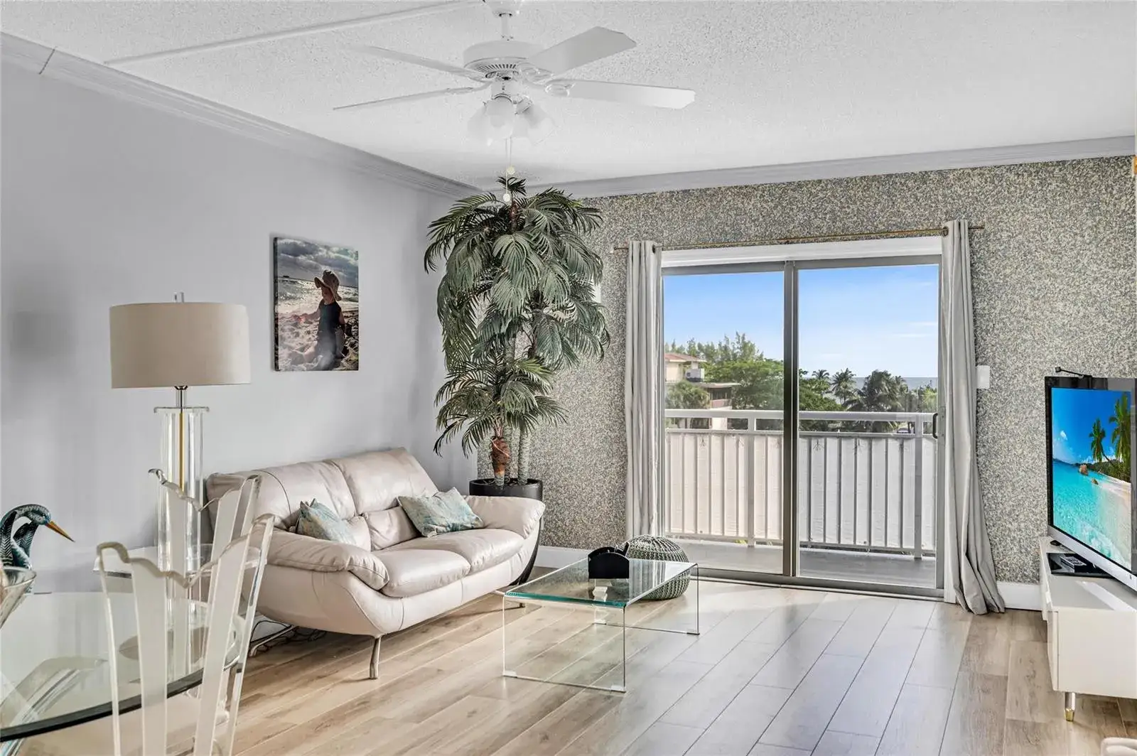 2 bedroom 1 bath Residential for sale at 720 Orton Avenue # 505, Fort Lauderdale FL 33304
