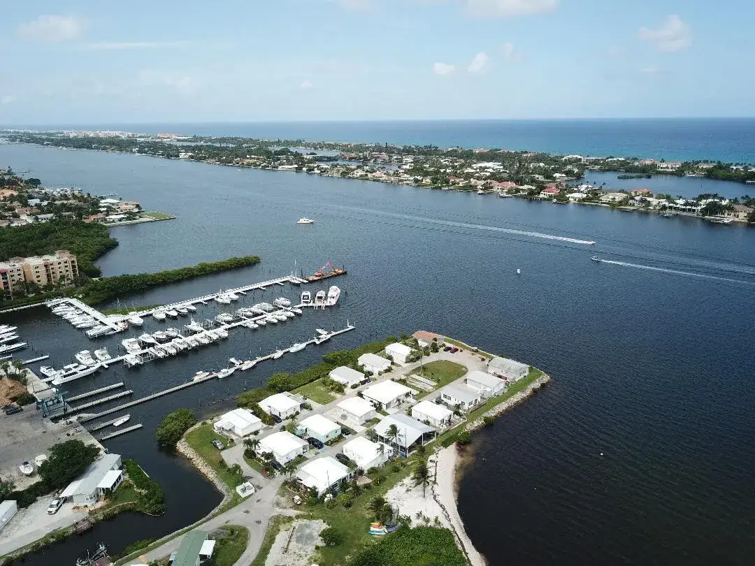 2 bedroom 1 bath Residential Lease for rent at 25 S Loafing Street # 25, Hypoluxo FL 33462