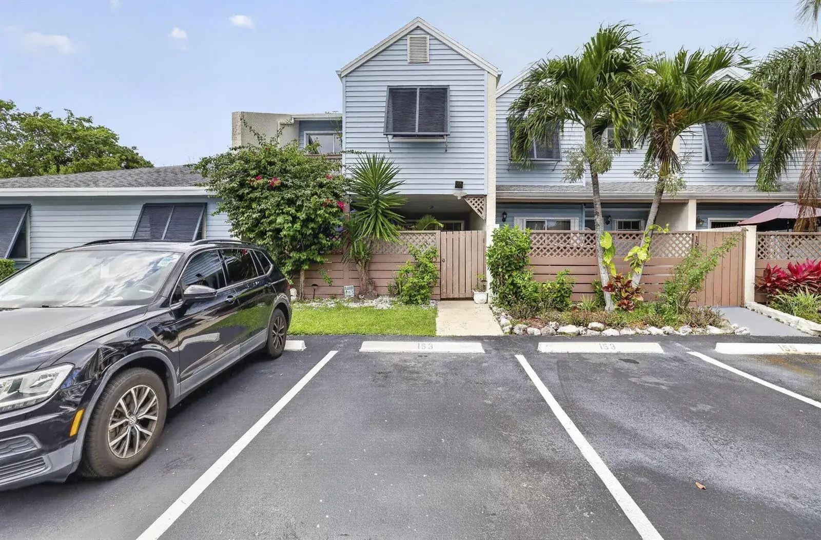 3 bedroom 2 bath Residential for sale at 153 W Hemingway Circle W, Margate FL 33063