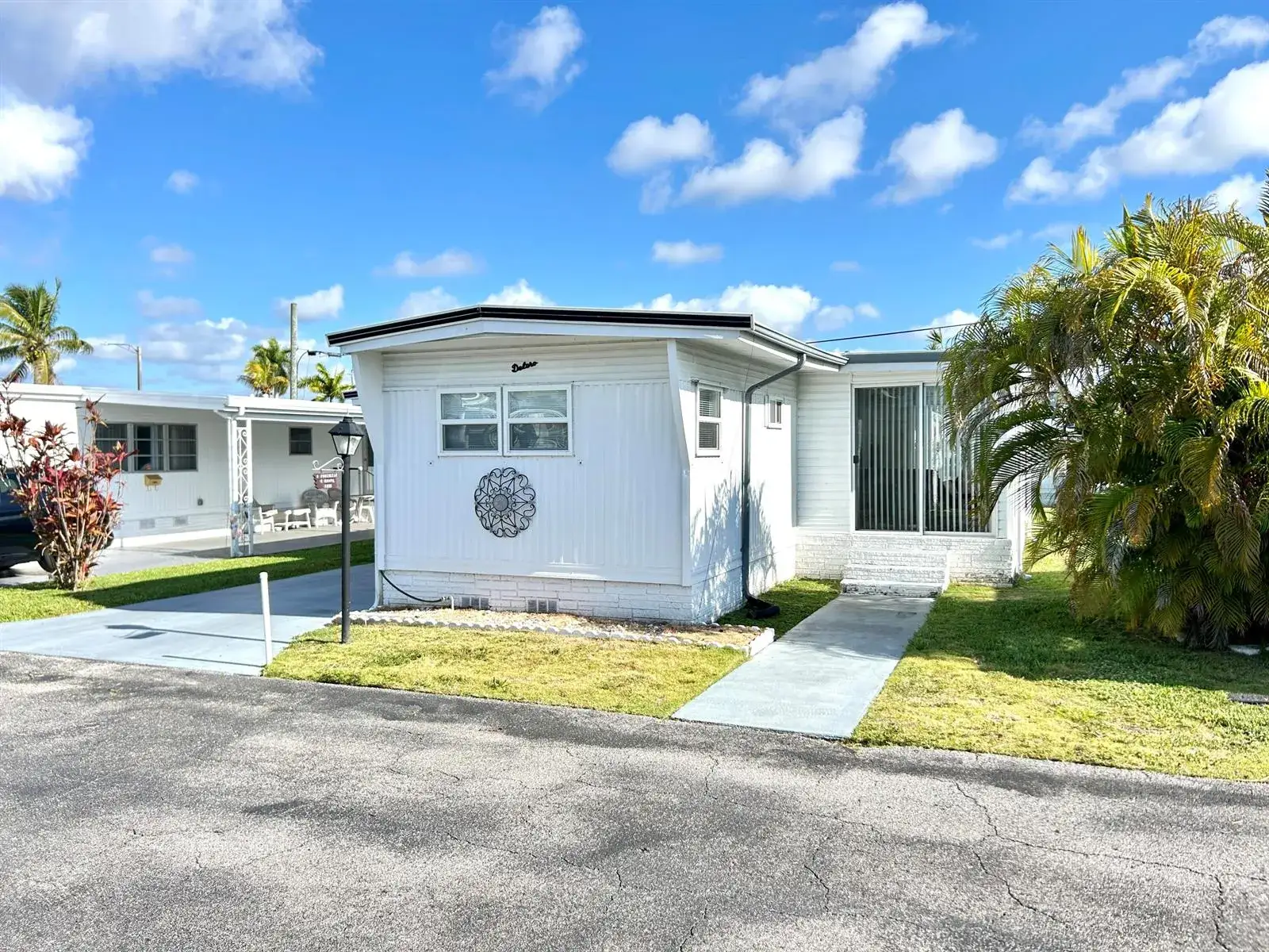 2 bedroom 2 bath Residential for sale at 3233 State Street, Hollywood FL 33021