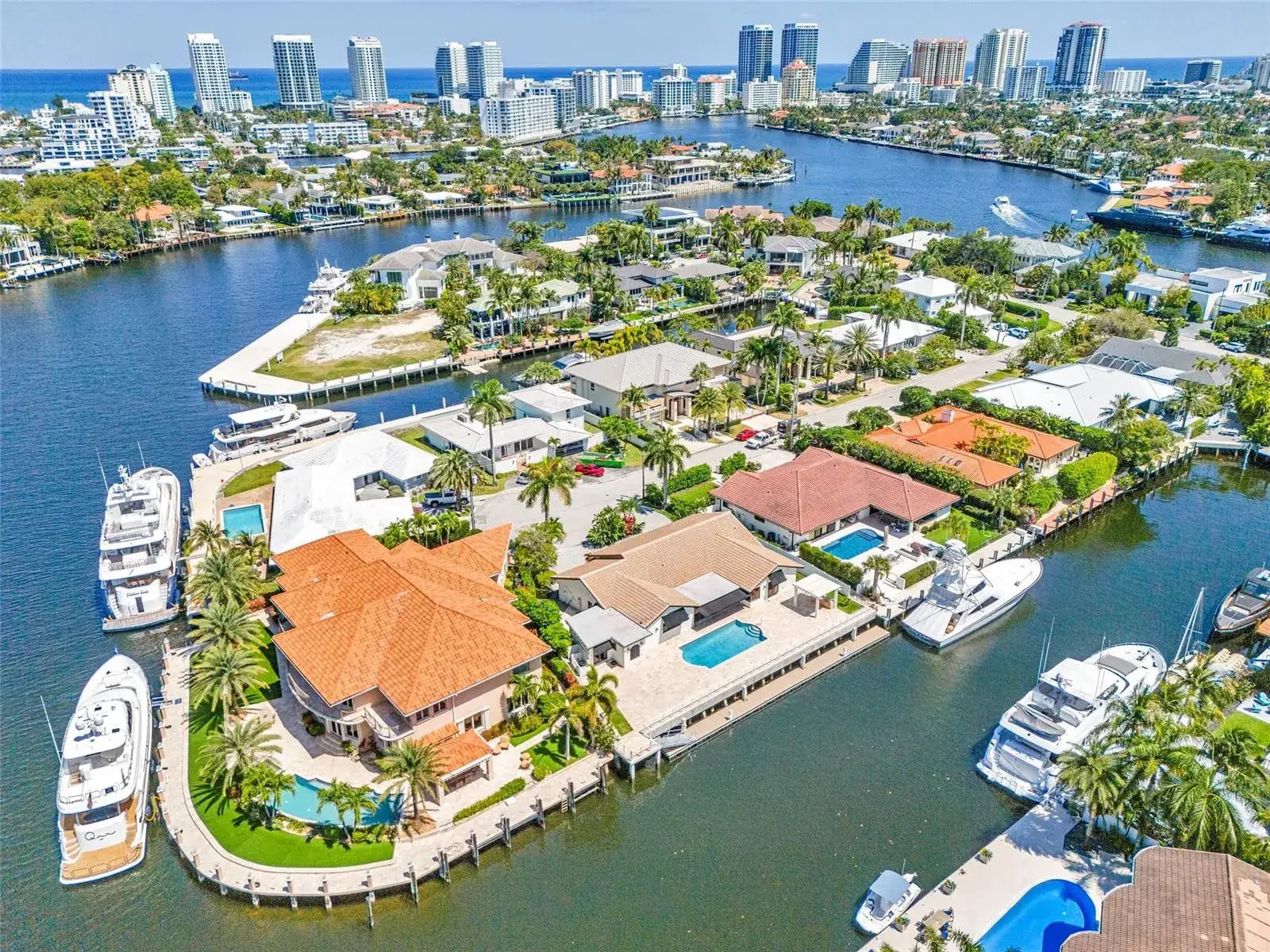 4 bedroom 3 bath Residential for sale at 633 4th Key Drive, Fort Lauderdale FL 33304