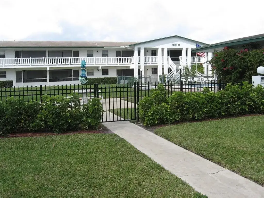 2 bedroom 2 bath Residential Lease for rent at 1631 NW 46th Avenue # 118, Lauderhill FL 33313