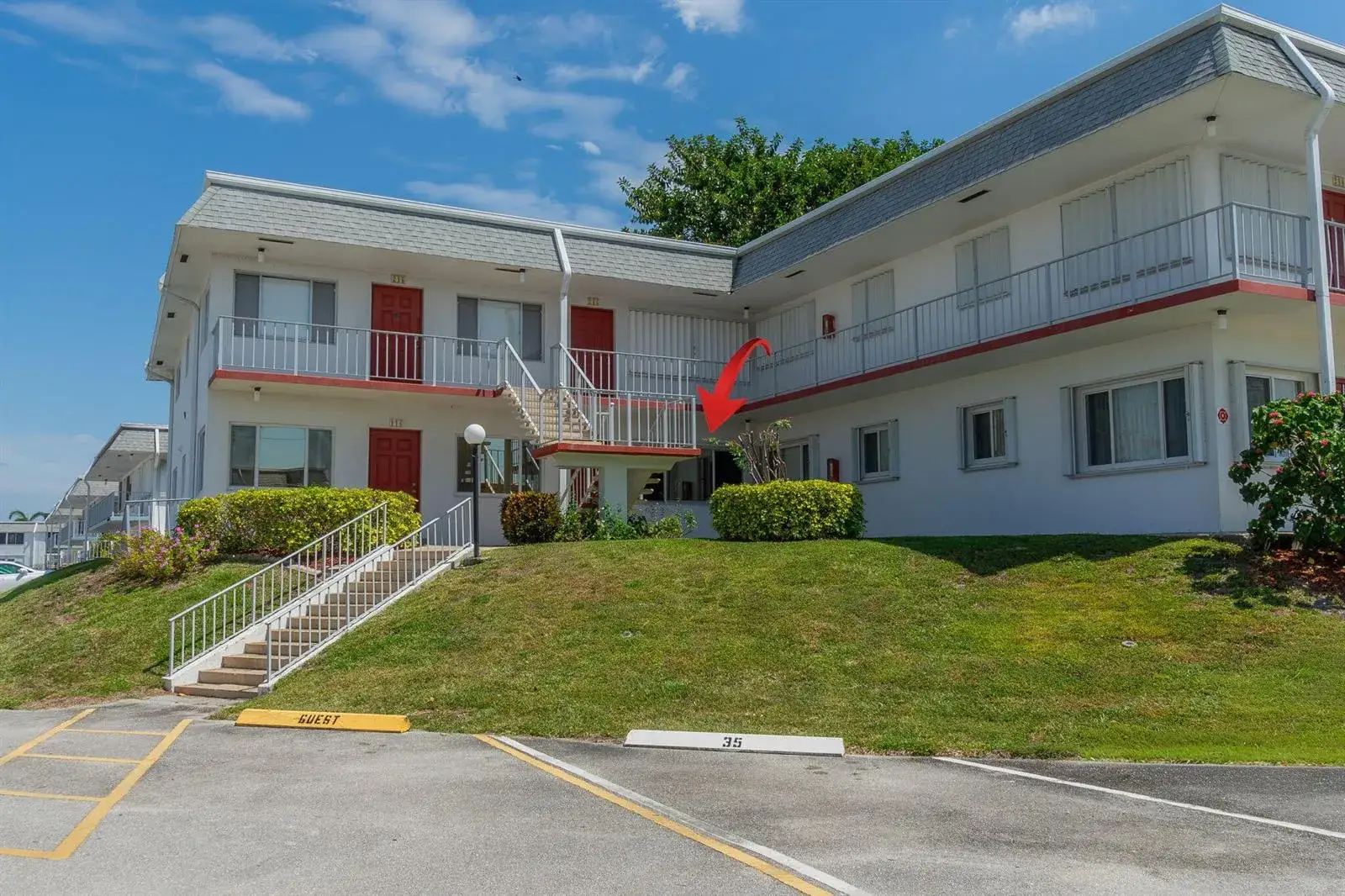 1 bedroom 1 bath Residential for sale at 3120 Cynthia Lane # 115, FL 33461