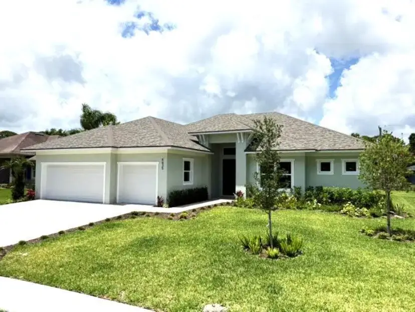 3 bedroom 3 bath Residential for sale at 6635 49th Court, Vero Beach FL 32967