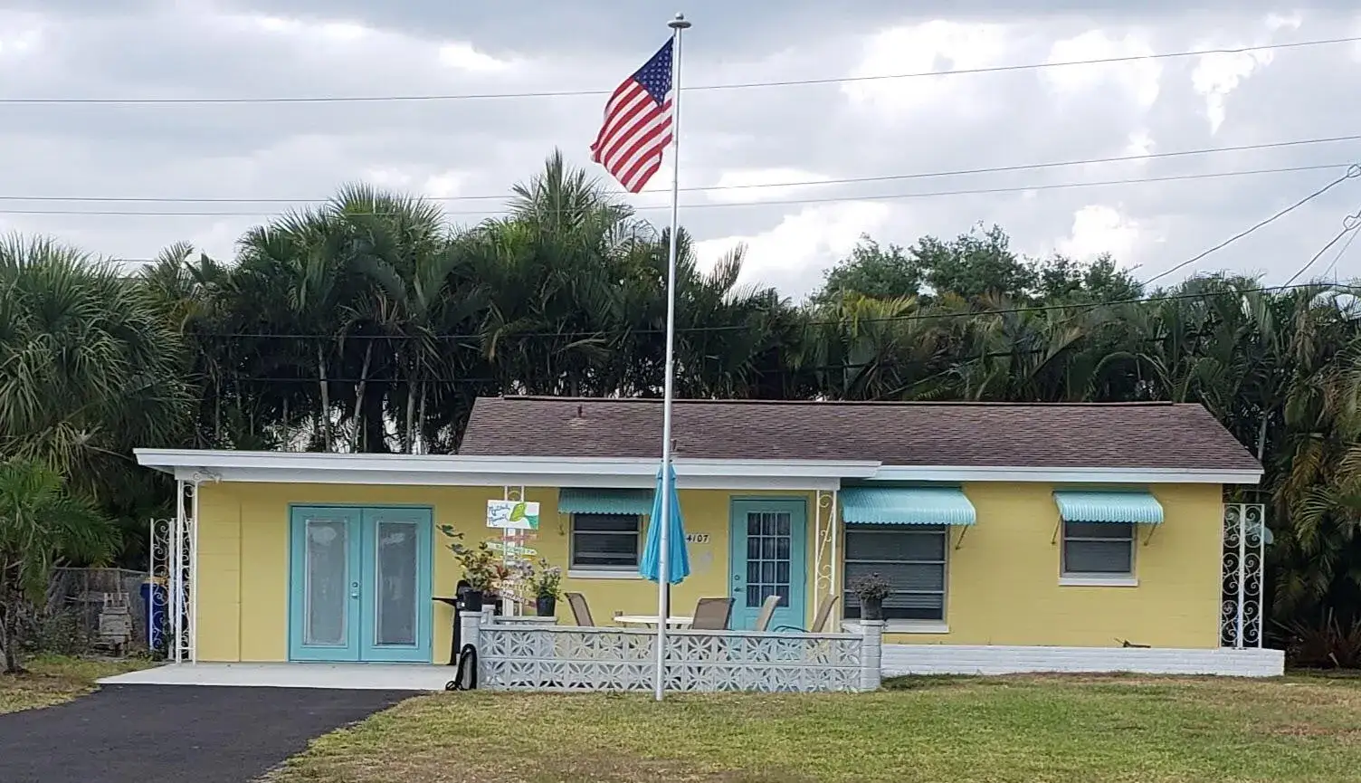2 bedroom 1 bath Residential Lease for rent at 4107 SE Barcelona Street, Stuart FL 34997