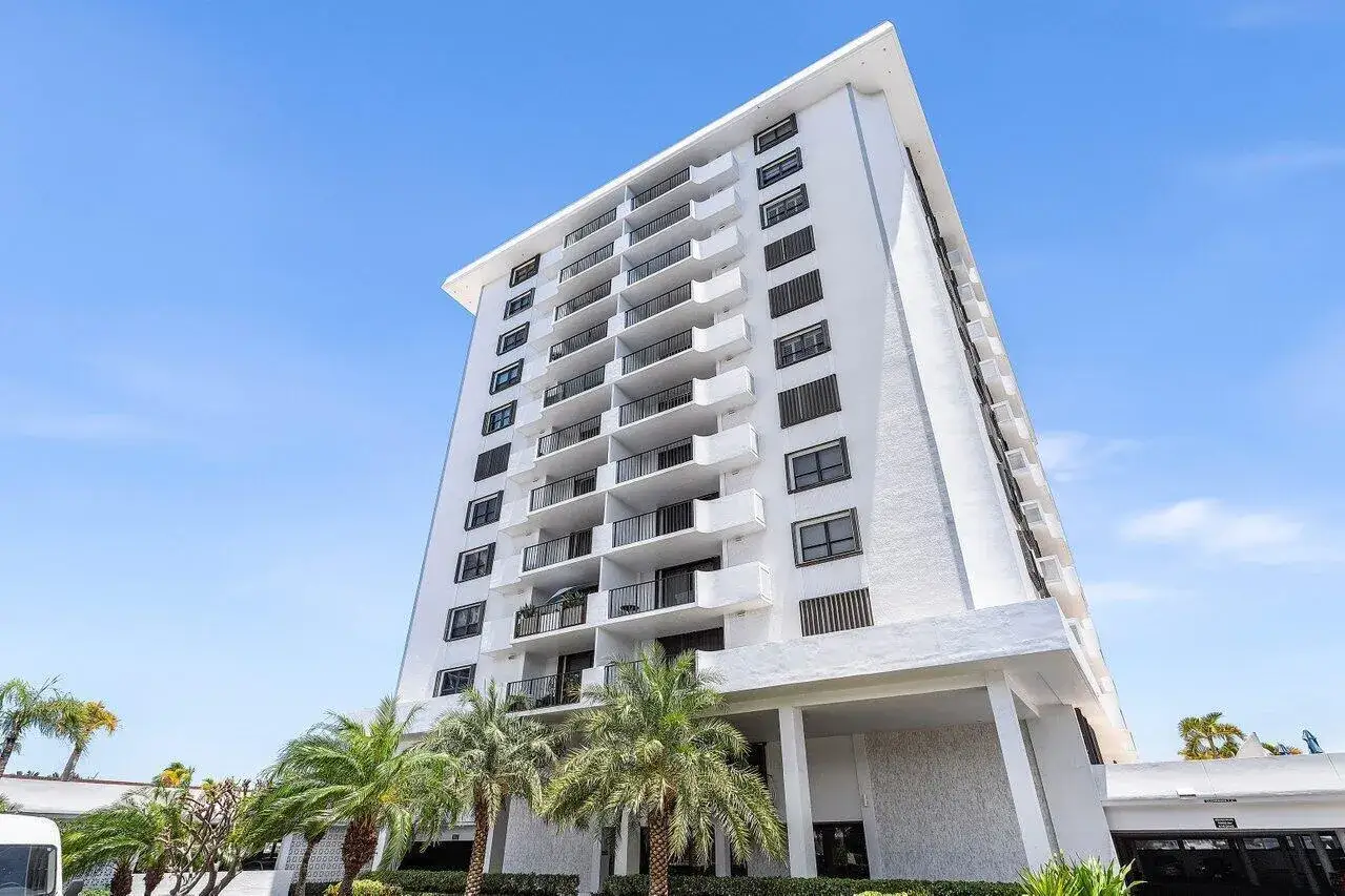 2 bedroom 2 bath Residential for sale at 1208 Marine Way # 506, North Palm Beach FL 33408