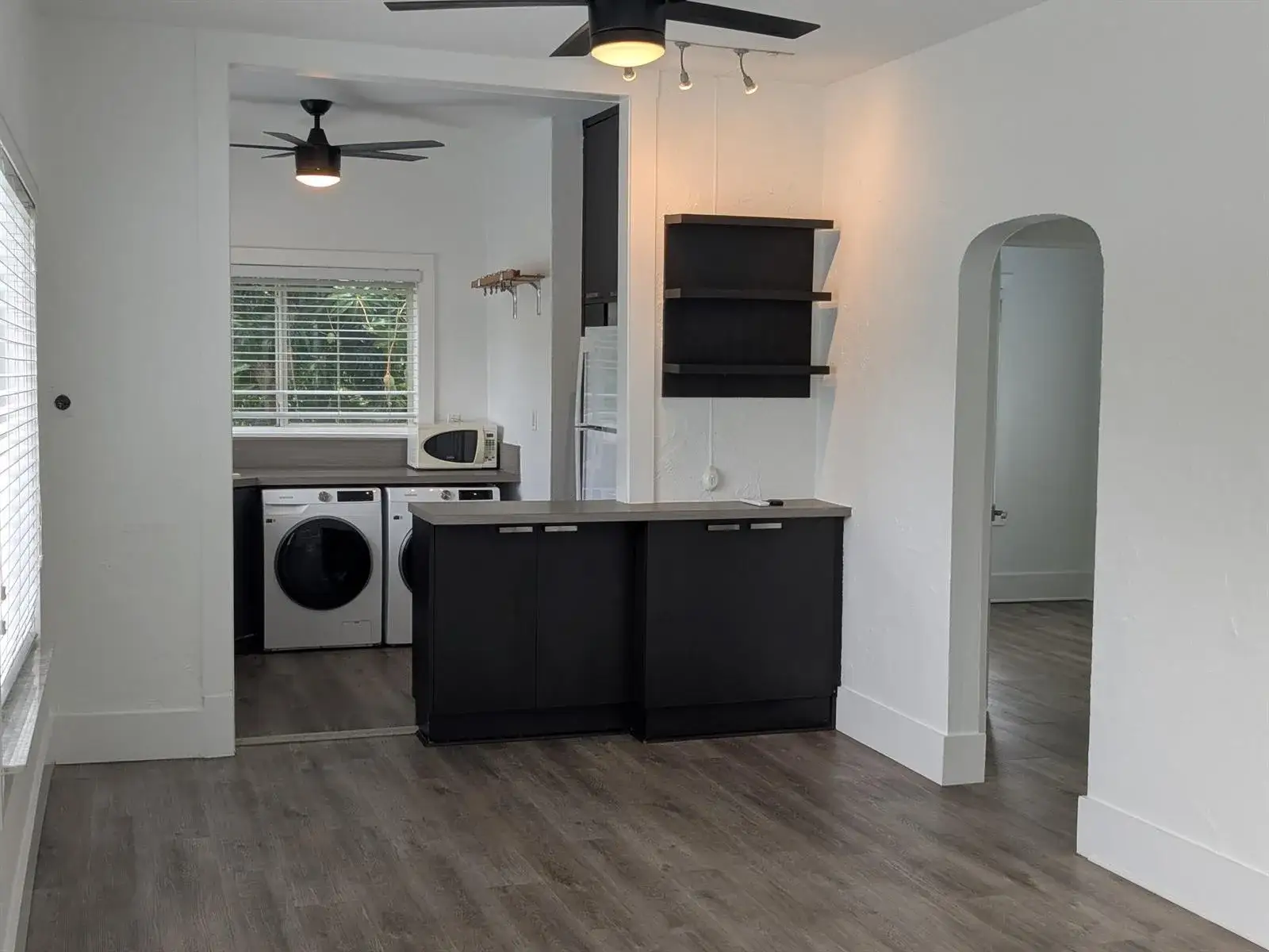 2 bedroom 1 bath Residential Lease for rent at 21 SE 11th Avenue, Fort Lauderdale FL 33301
