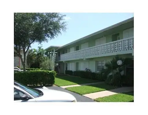 2 bedroom 2 bath Residential for sale at 1561 NW 20th Avenue # 101, Delray Beach FL 33445