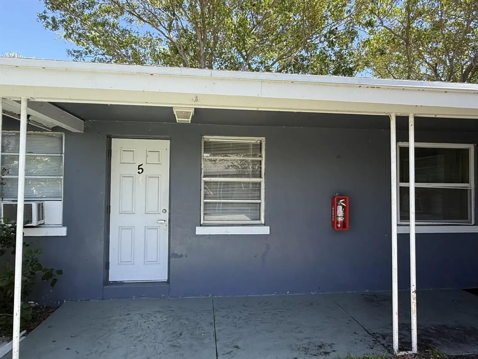 1 bedroom 1 bath Residential Lease for rent at 131 E 27th Street # 5, Riviera Beach FL 33404