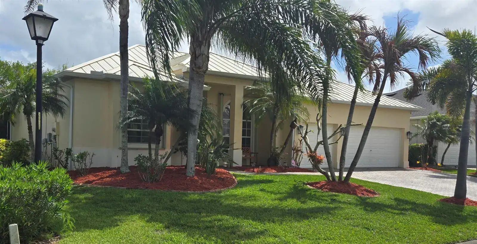 3 bedroom 2 bath Residential for sale at 607 Tangelo Circle SW, Vero Beach FL 32968