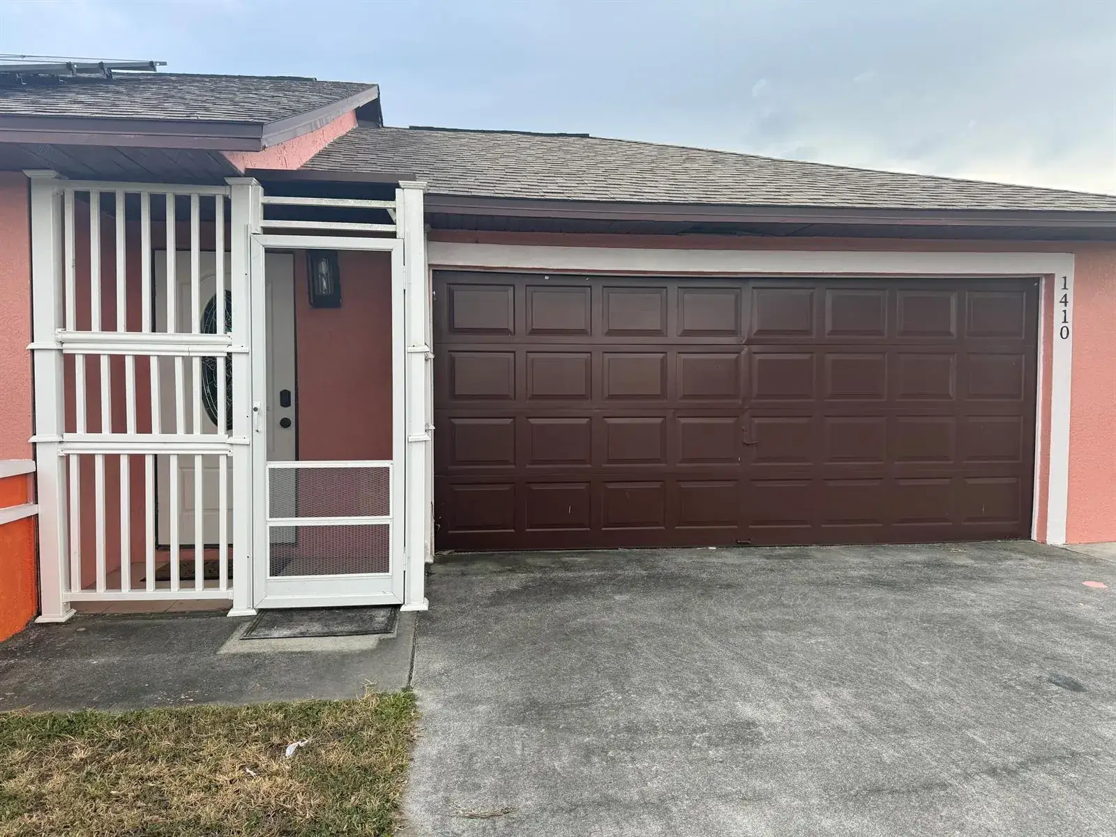 1410 NE 14th Terrace, Cape Coral FL 33909