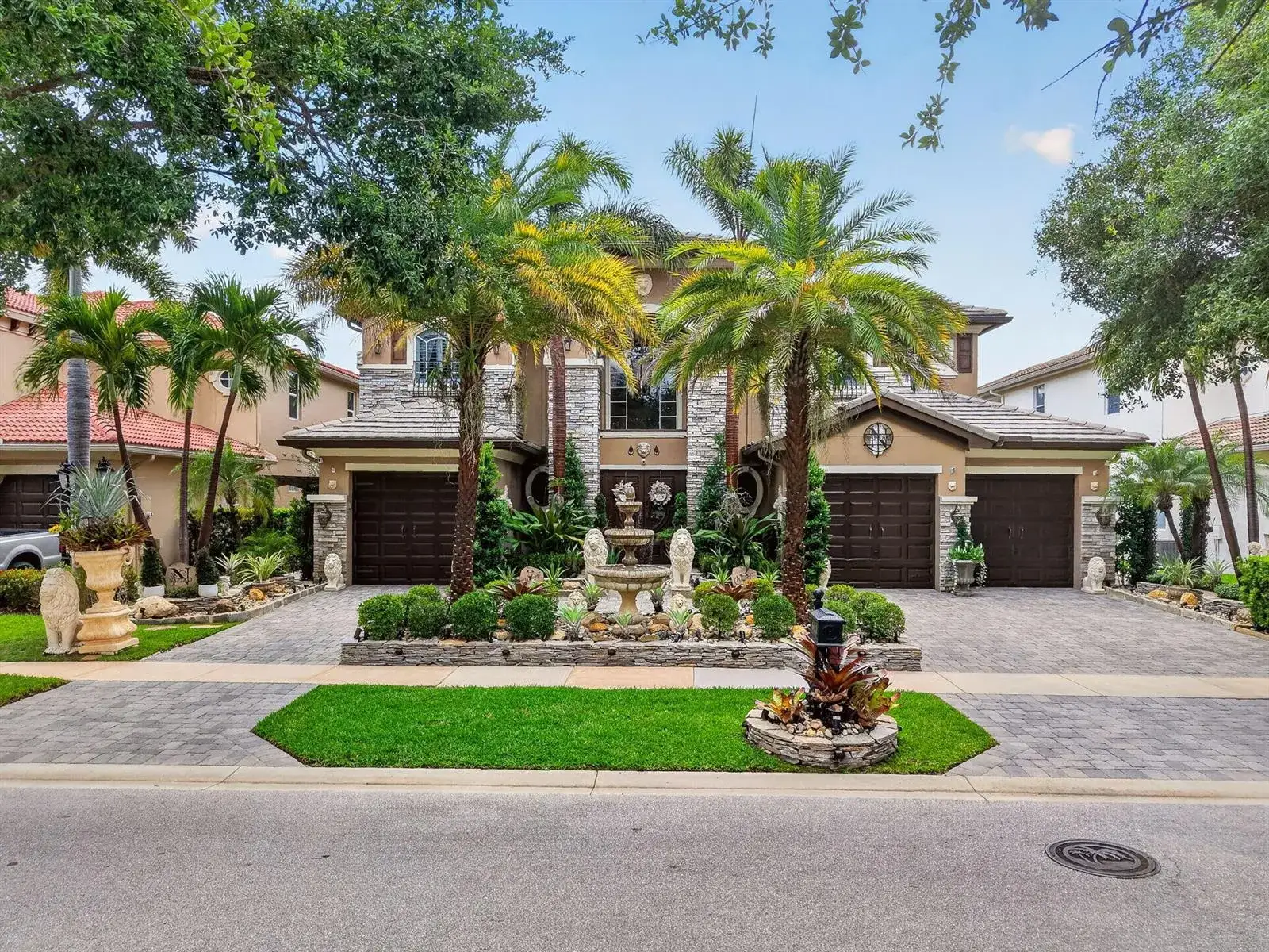 5 bedroom 5 bath Residential for sale at 611 Edgebrook Lane, Royal Palm Beach FL 33411