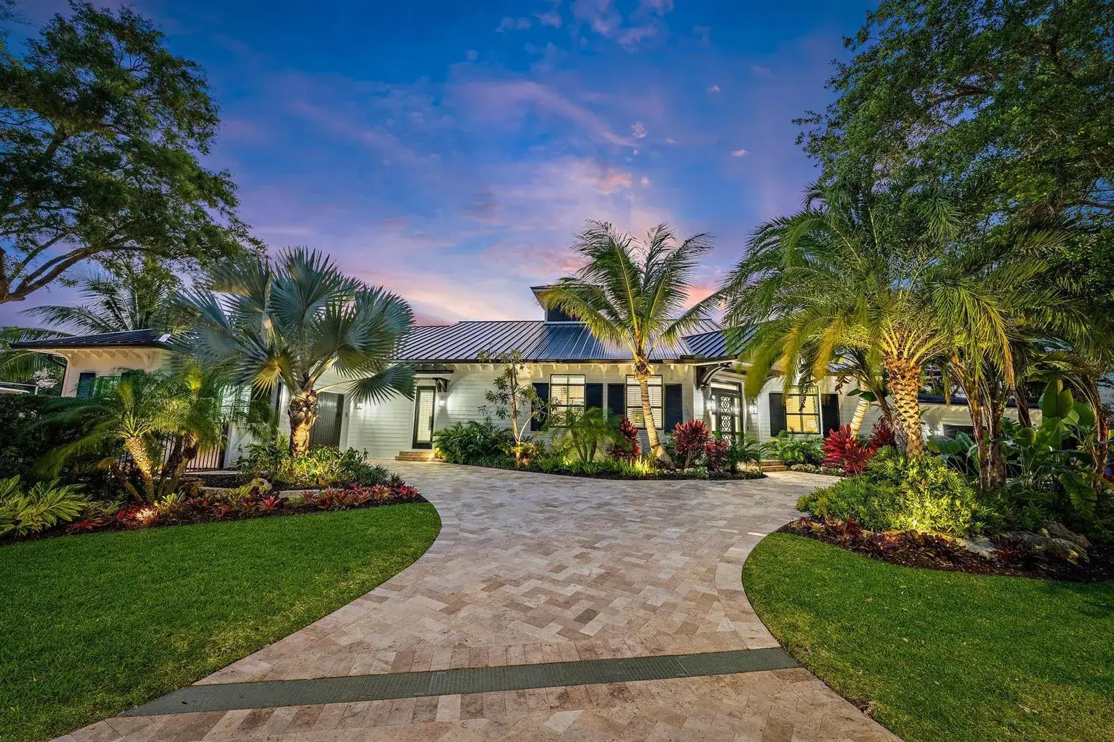 4 bedroom 4 bath Residential for sale at 942 Pompano Drive, Jupiter FL 33458
