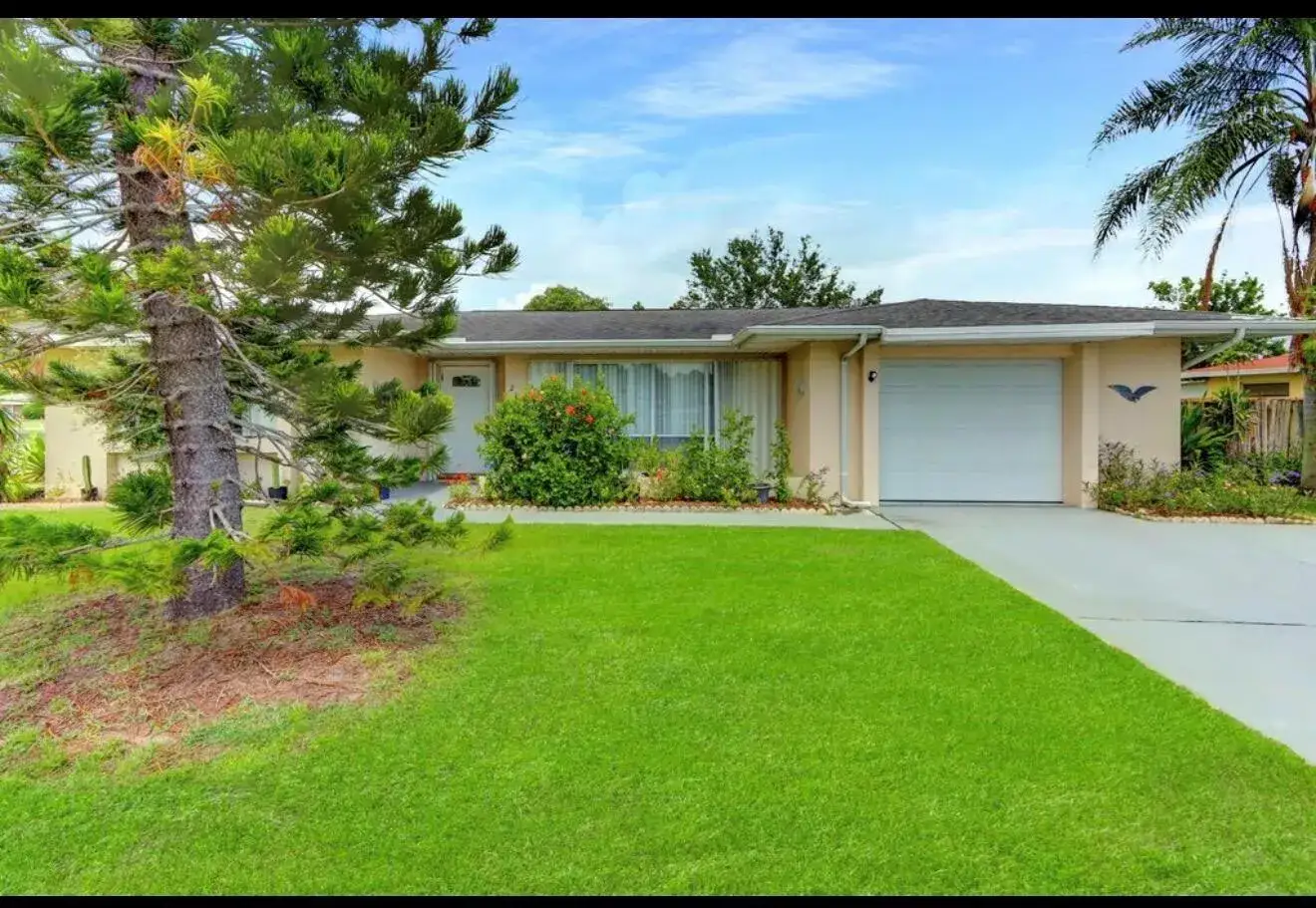 216 NE Mainsail Street, Port St. Lucie FL 34983