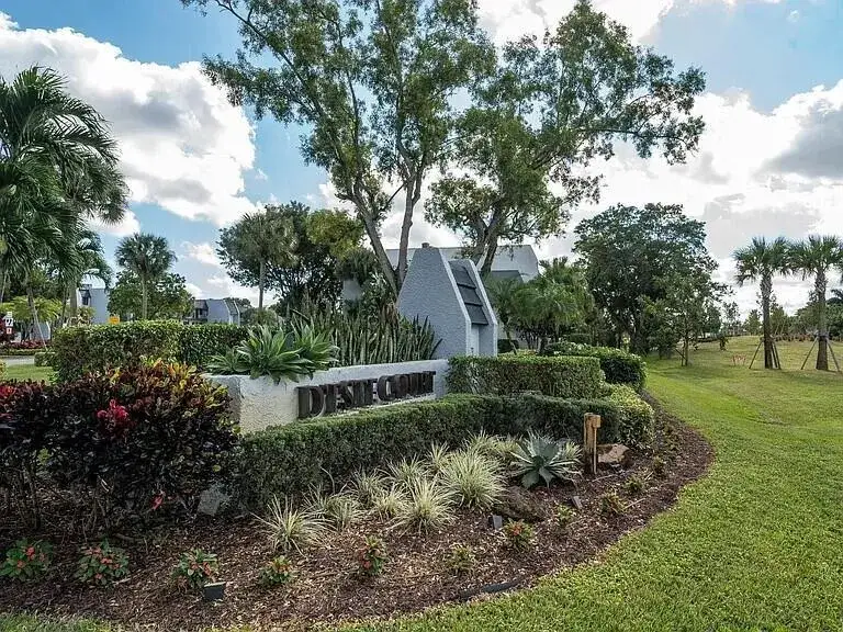 3 bedroom 2 bath Residential Lease for rent at 4228 Deste Court, Lake Worth FL 33467