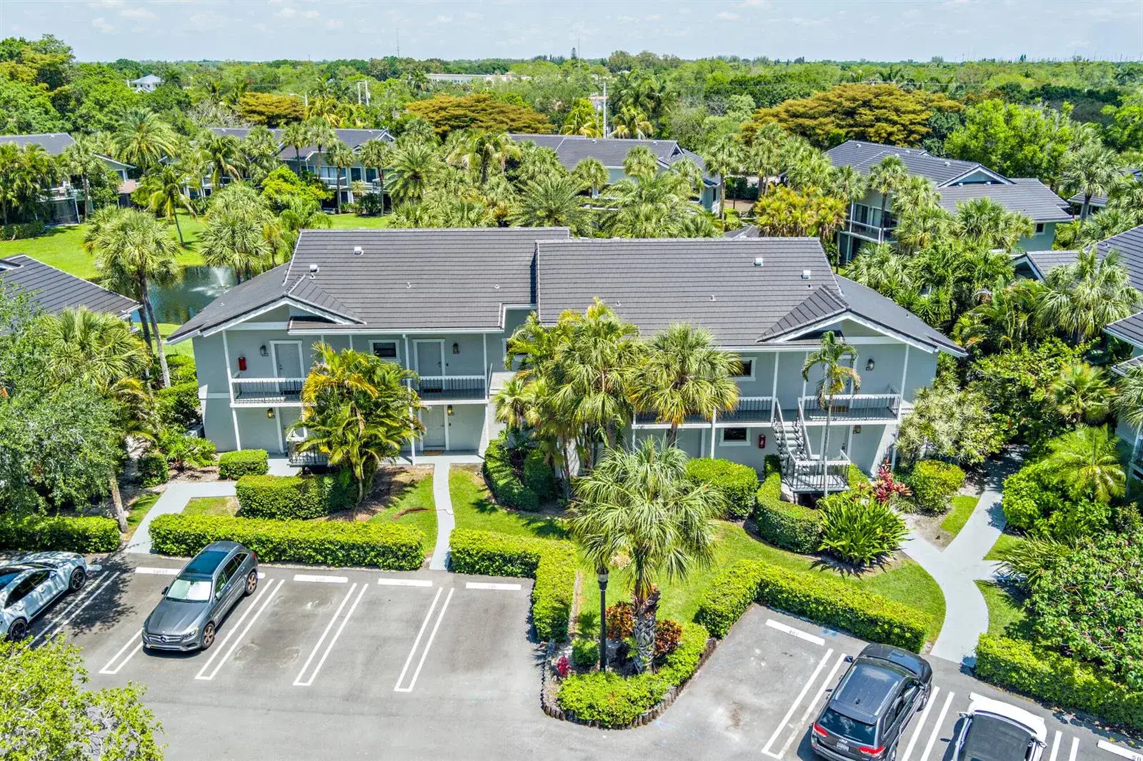 2 bedroom 2 bath Residential for sale at 11863 Wimbledon Circle, Wellington FL 33414