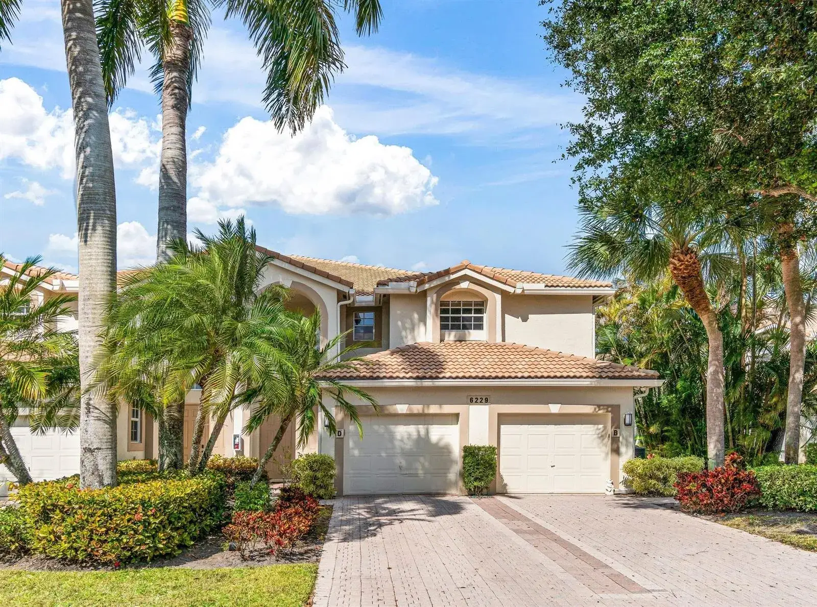 4 bedroom 3 bath Residential for sale at 6229 Graycliff Drive # D, Boca Raton FL 33496