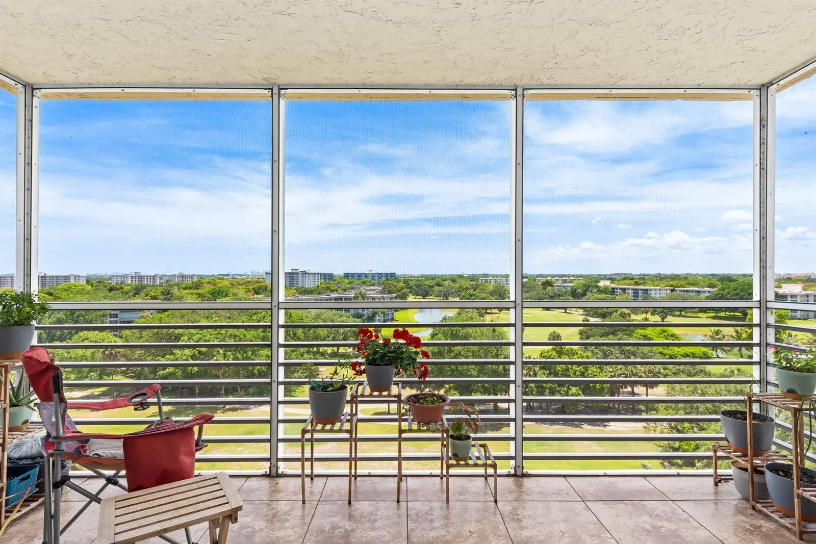 3 bedroom 2 bath Residential for sale at 3510 Oaks Way # 1002, Pompano Beach FL 33069