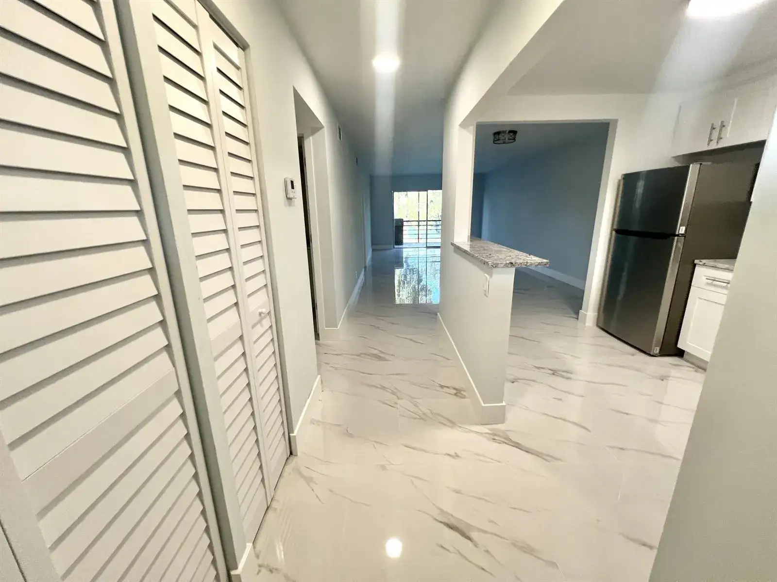 2 bedroom 2 bath Residential Lease for rent at 601 S State Road 7 # 2c, Margate FL 33068