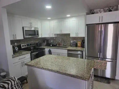 1 bedroom 1 bath Residential for sale at 188 Grantham F # 188, Deerfield Beach FL 33442