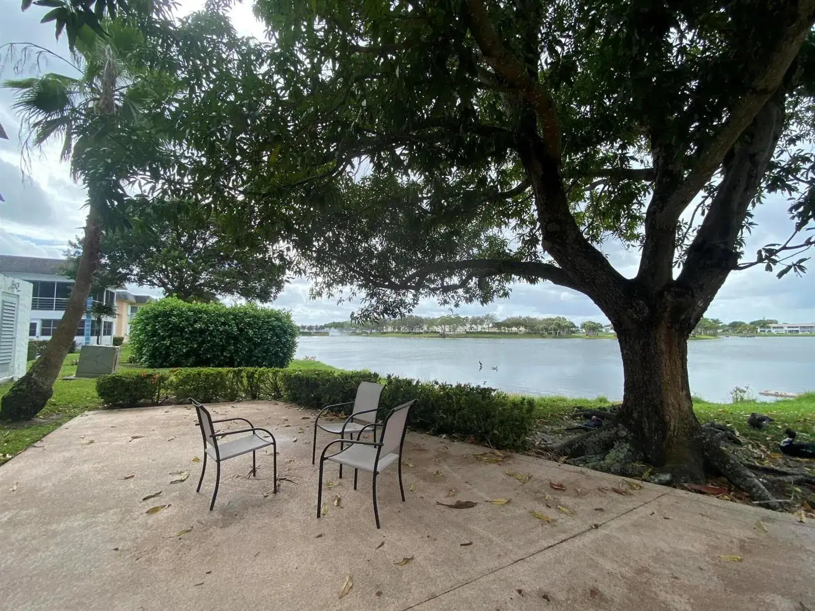 2 bedroom 2 bath Residential Lease for rent at 68 Stratford E, West Palm Beach FL 33417