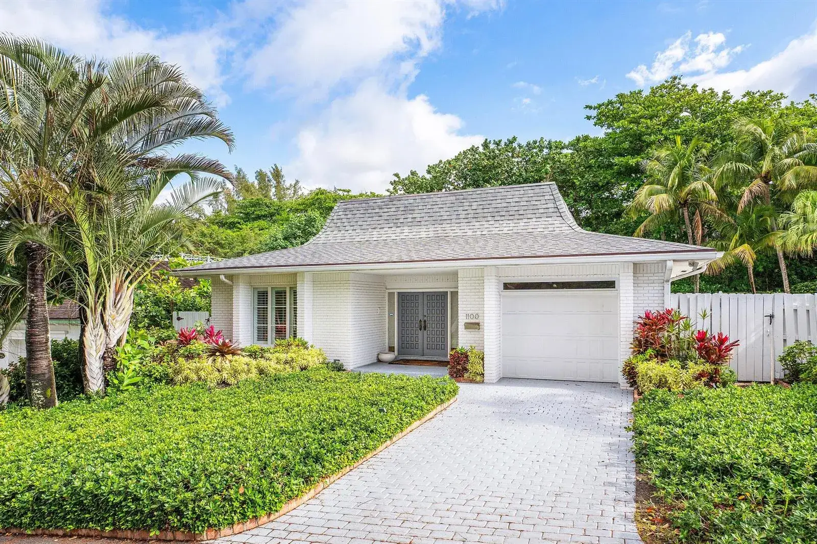 3 bedroom 2 bath Residential Lease for rent at 1100 N Ocean Boulevard, Gulf Stream FL 33483