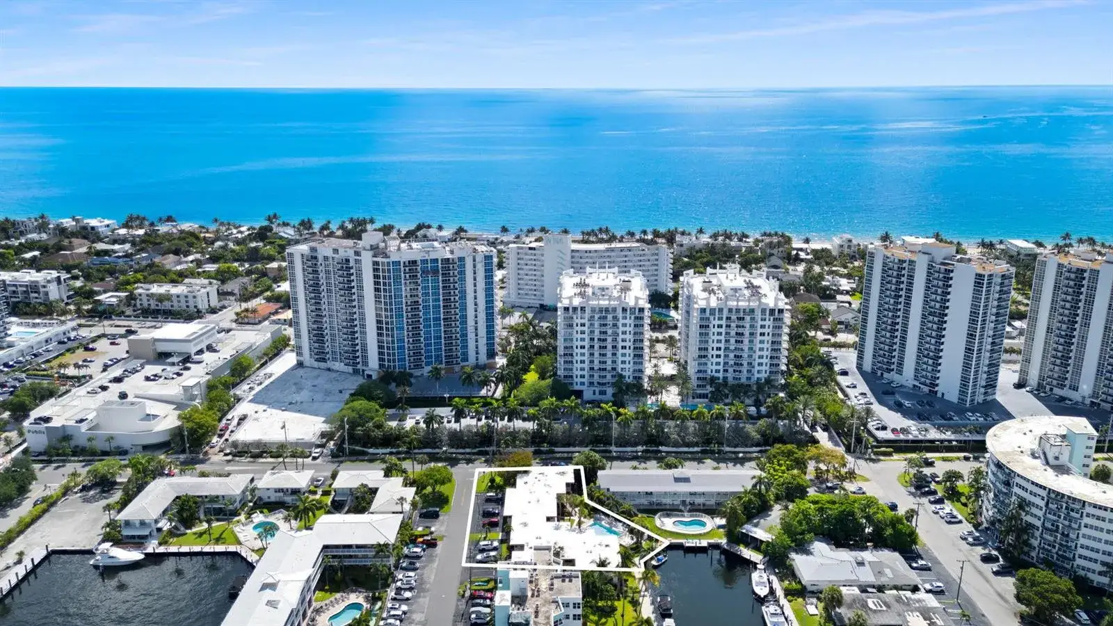 2 bedroom 1 bath Residential for sale at 2825 NE 33rd # 201, Fort Lauderdale FL 33308