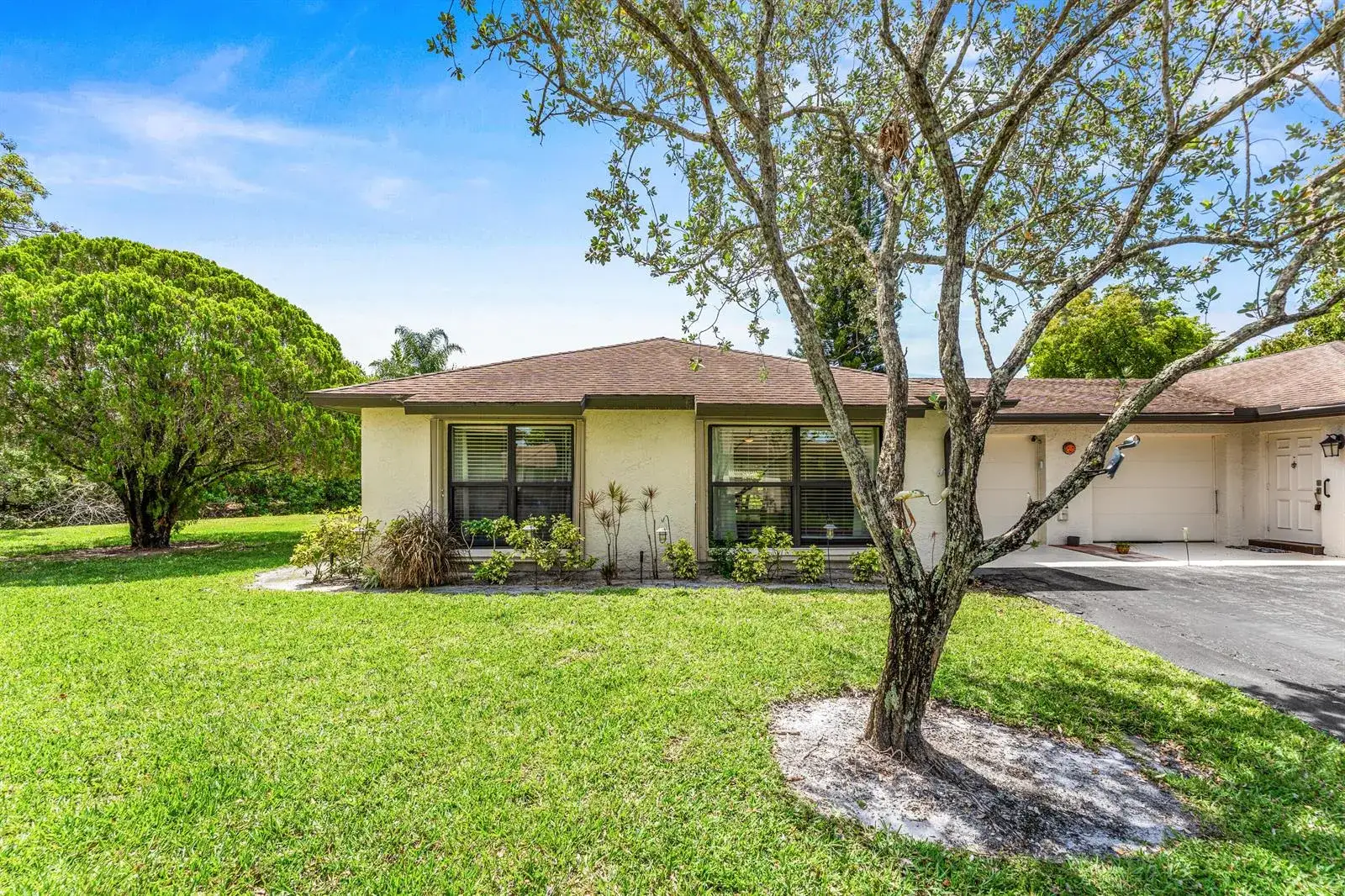 2 bedroom 2 bath Residential for sale at 4727 Storkwood Lane # A, Boynton Beach FL 33436