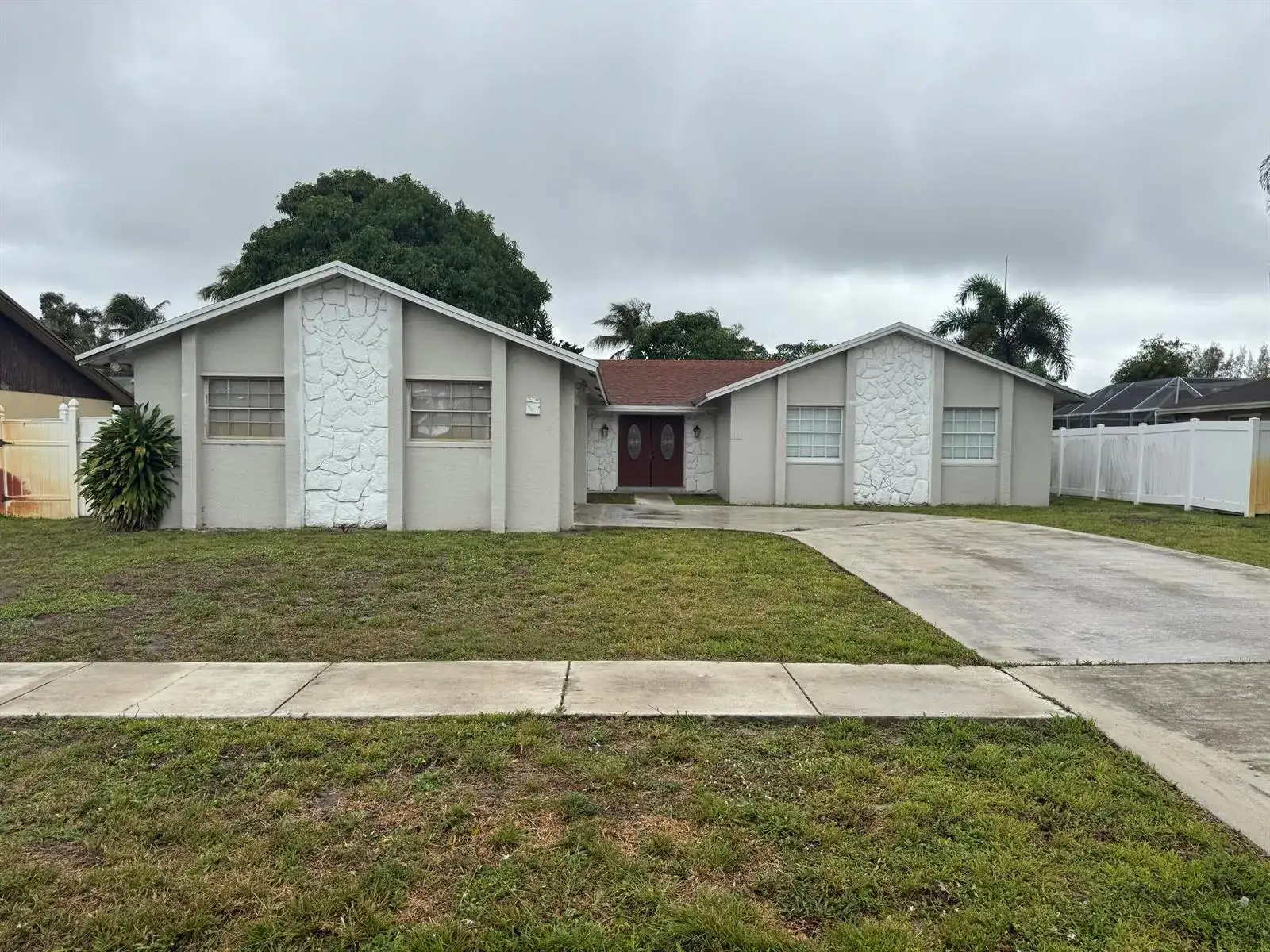 5 bedroom 2 bath Residential for sale at 589 Cashiers Drive, West Palm Beach FL 33413