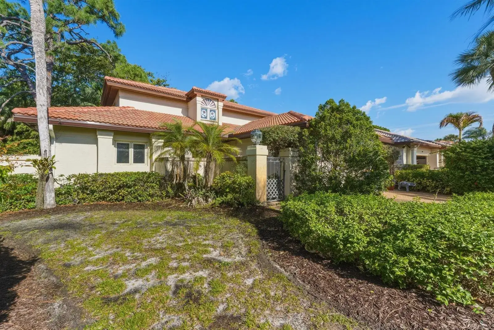 3 bedroom 2 bath Residential for sale at 5370 SE Merion Way, Stuart FL 34997