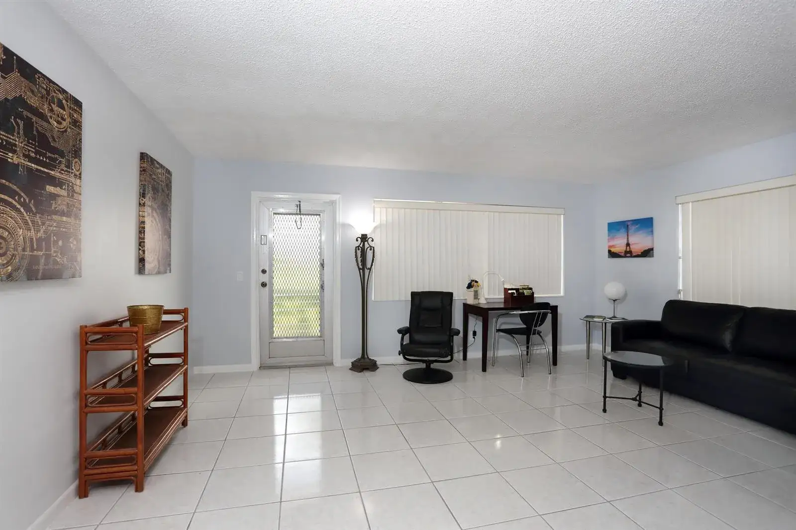 1 bedroom 1 bath Residential for sale at 331 Windsor O, West Palm Beach FL 33417