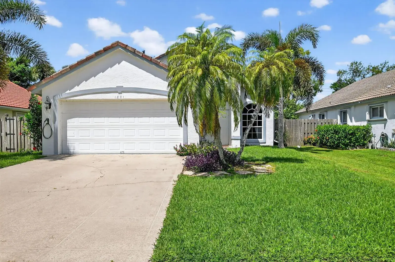 3 bedroom 2 bath Residential Lease for rent at 1891 Oak Berry Circle, Wellington FL 33414