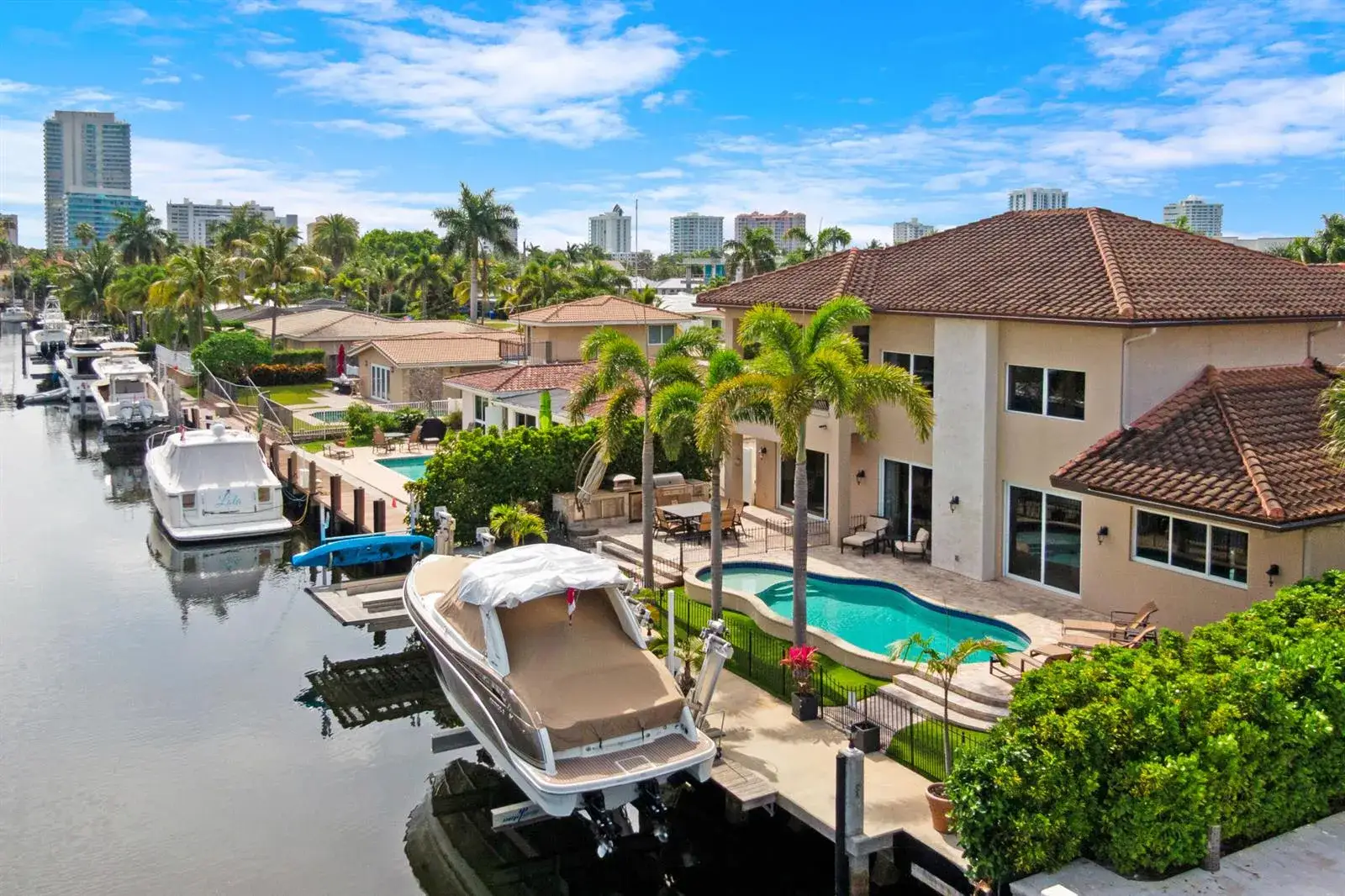3 bedroom 3 bath Residential for sale at 2461 SE 10th Street, Pompano Beach FL 33062