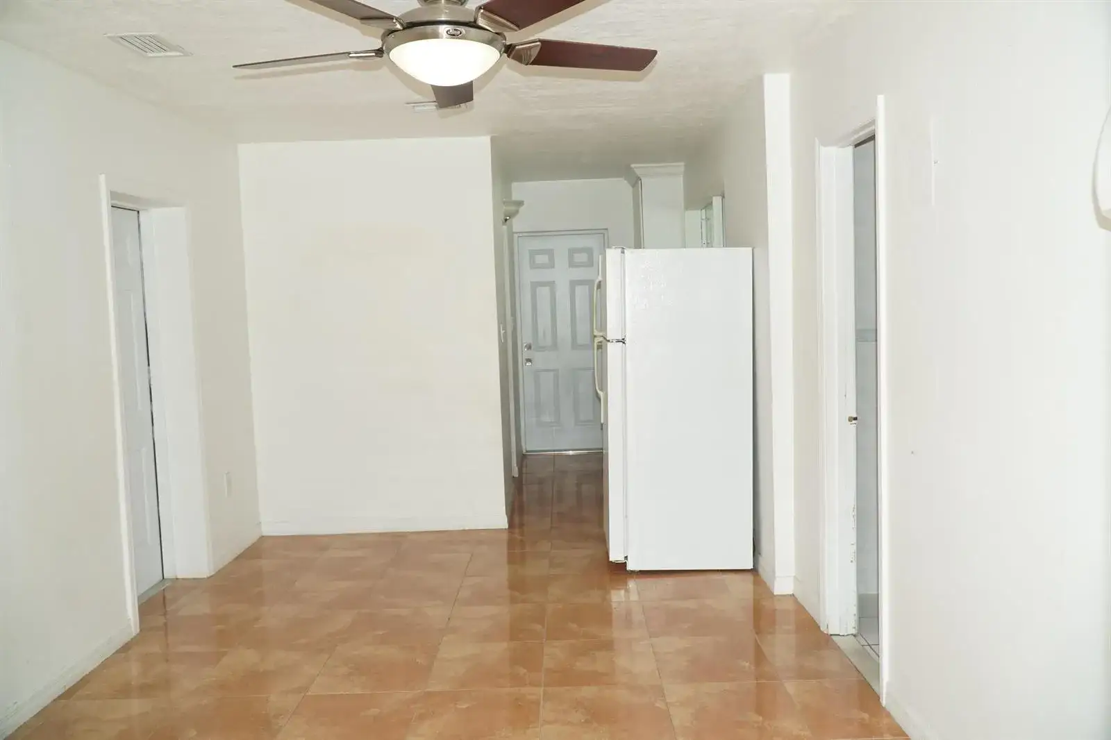 1 bedroom 1 bath Residential Lease for rent at 3311 SW 105th Court, Miami FL 33165