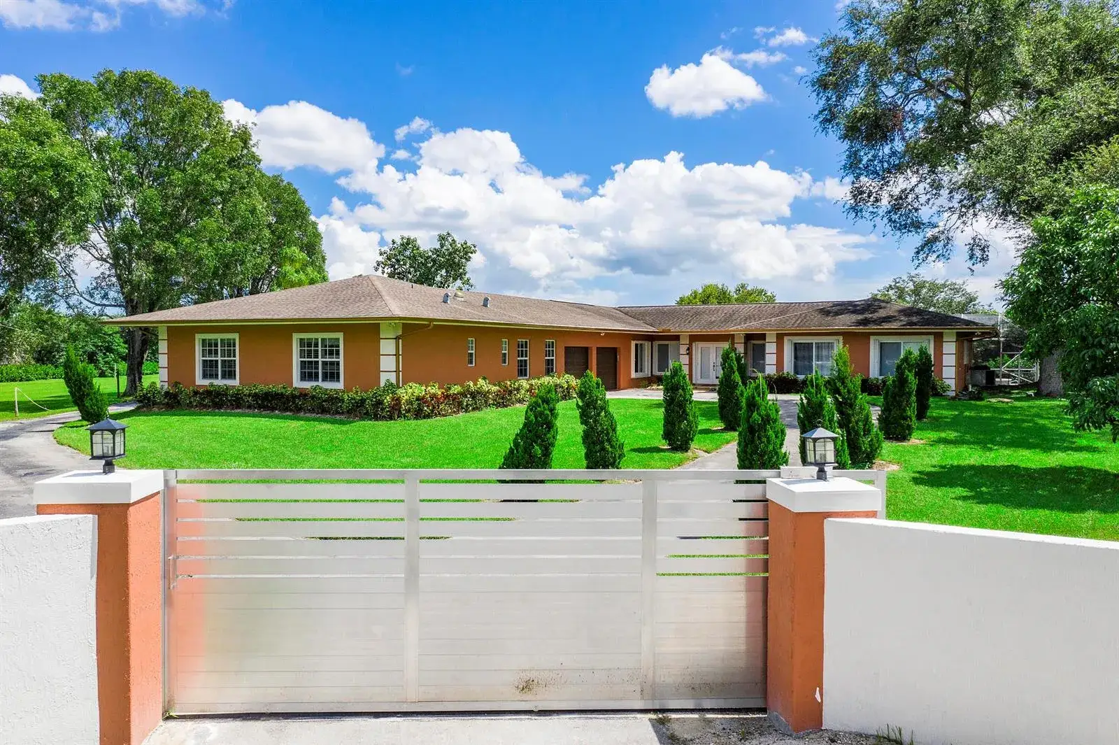 4 bedroom 3 bath Residential Lease for rent at 7600 NW 82nd Terrace, Parkland FL 33067
