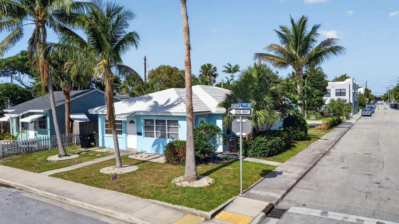 Residential Income for sale at 301 S L Street, FL 33460