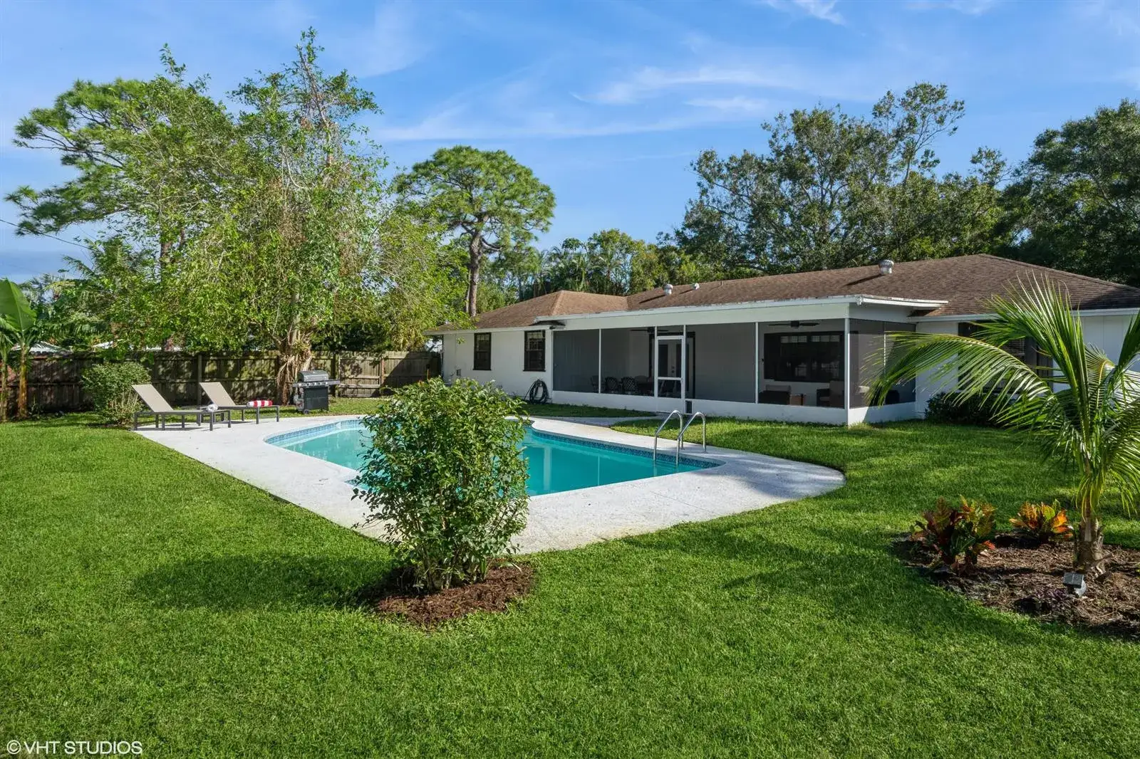 3 bedroom 2 bath Residential for sale at 595 11th Avenue, Vero Beach FL 32962